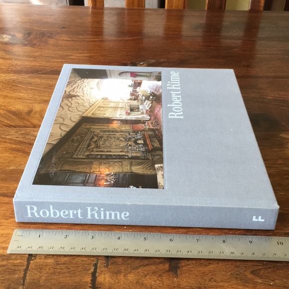 Robert Kime Beautiful Coffee Table Book on Interior Design - Picture 13 of 16
